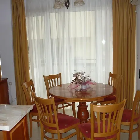 Villa Anaxemander Holiday Village *