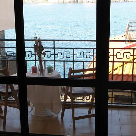 Anaxemander Holiday Village *