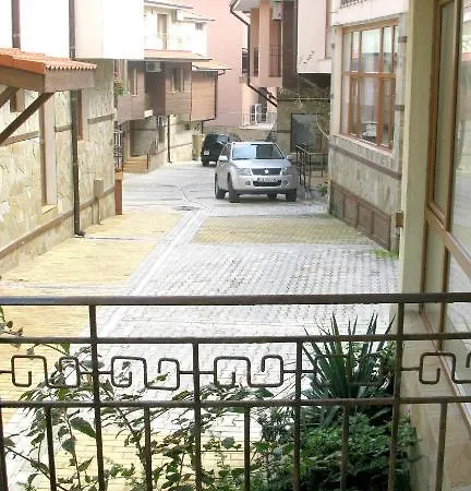 Anaxemander Holiday Village
