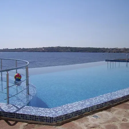 Anaxemander Holiday Village